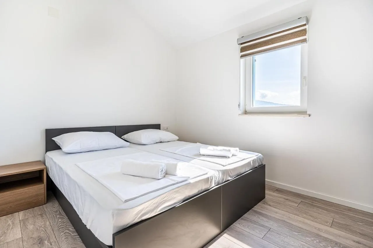 Breakaway Apartment Cres Croatia