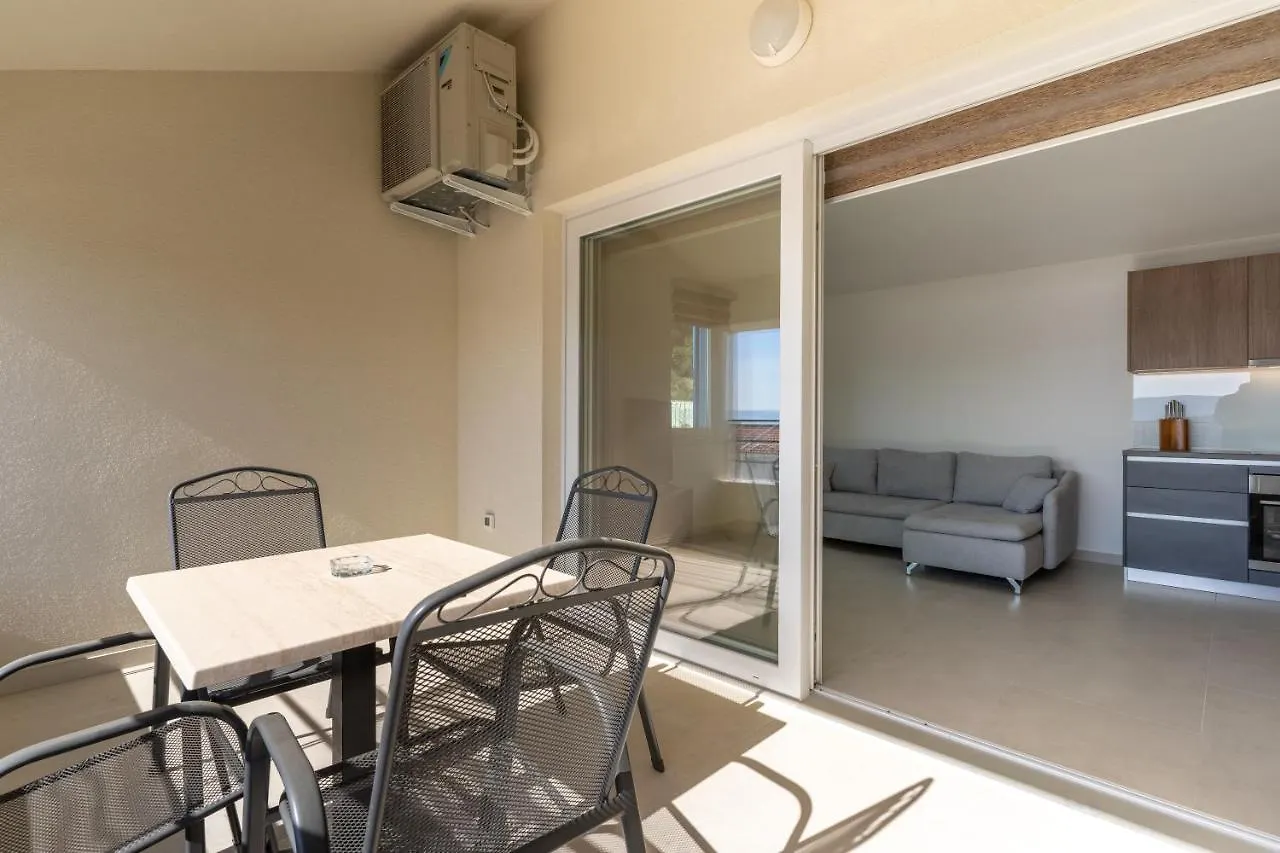 Breakaway Apartment Cres Croatia