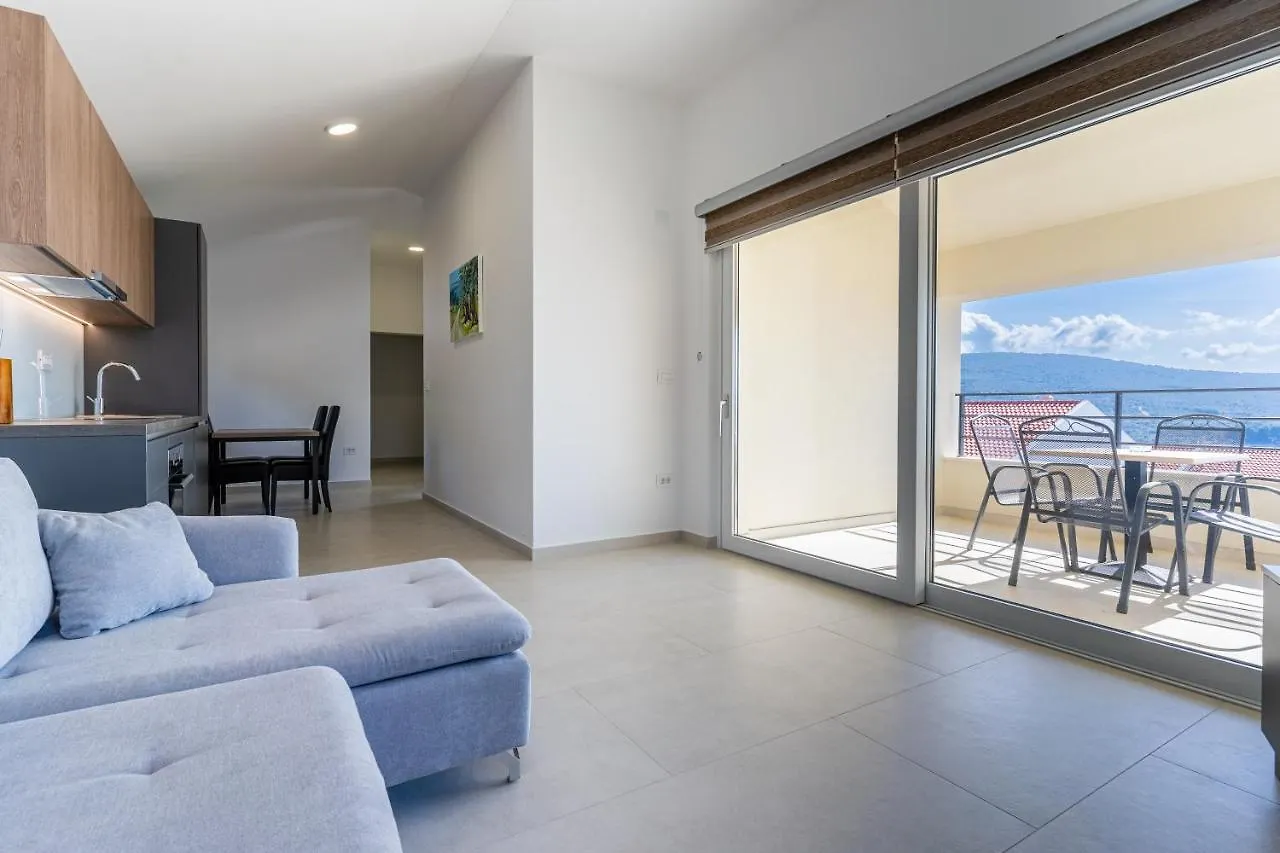 Breakaway Apartment Cres 0*,  Croatia
